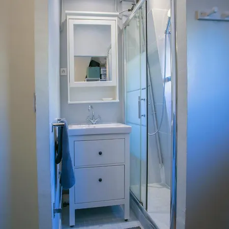 Ternes 1 Bedroom 아파트